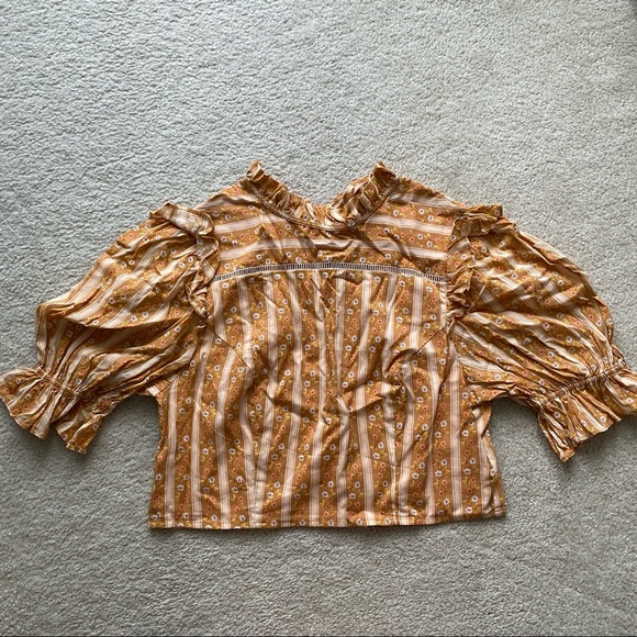 CROP TOP WITH BIG SLEEVES - Picture 2 of 14